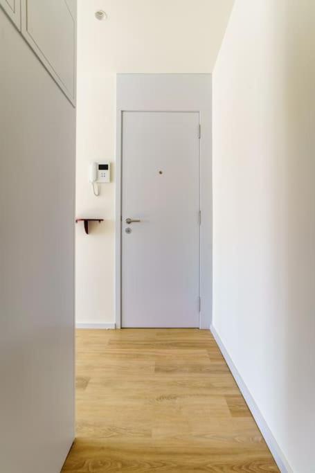 Modern & Bright - Faro Mercado Apt 22 Exterior photo